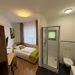 酒店 Garni Ilys 2*