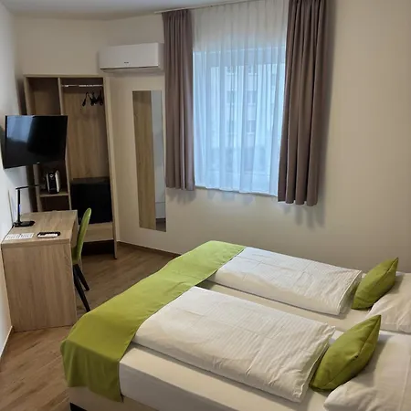 Garni Ilys 2* Wels